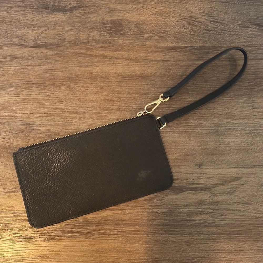 Michael Kors wristlet - Picture 2 of 8